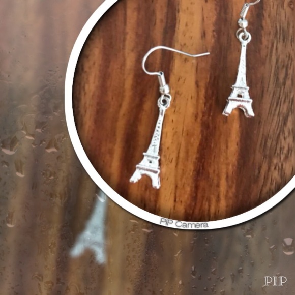 Pewter Eiffel Tower Earrings - Picture 1 of 1
